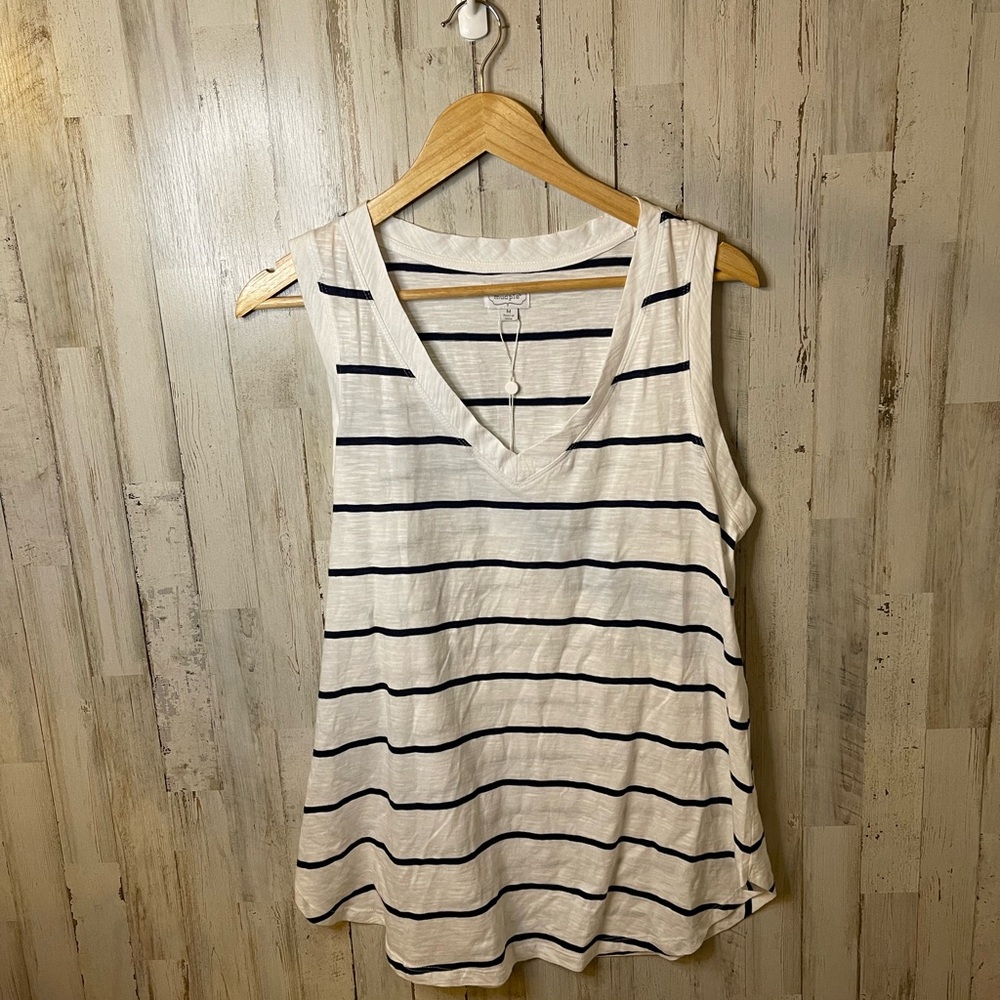 NWT Women’s Mudpie Striped V Neck Tank Top Size Medium Nautical Coastal